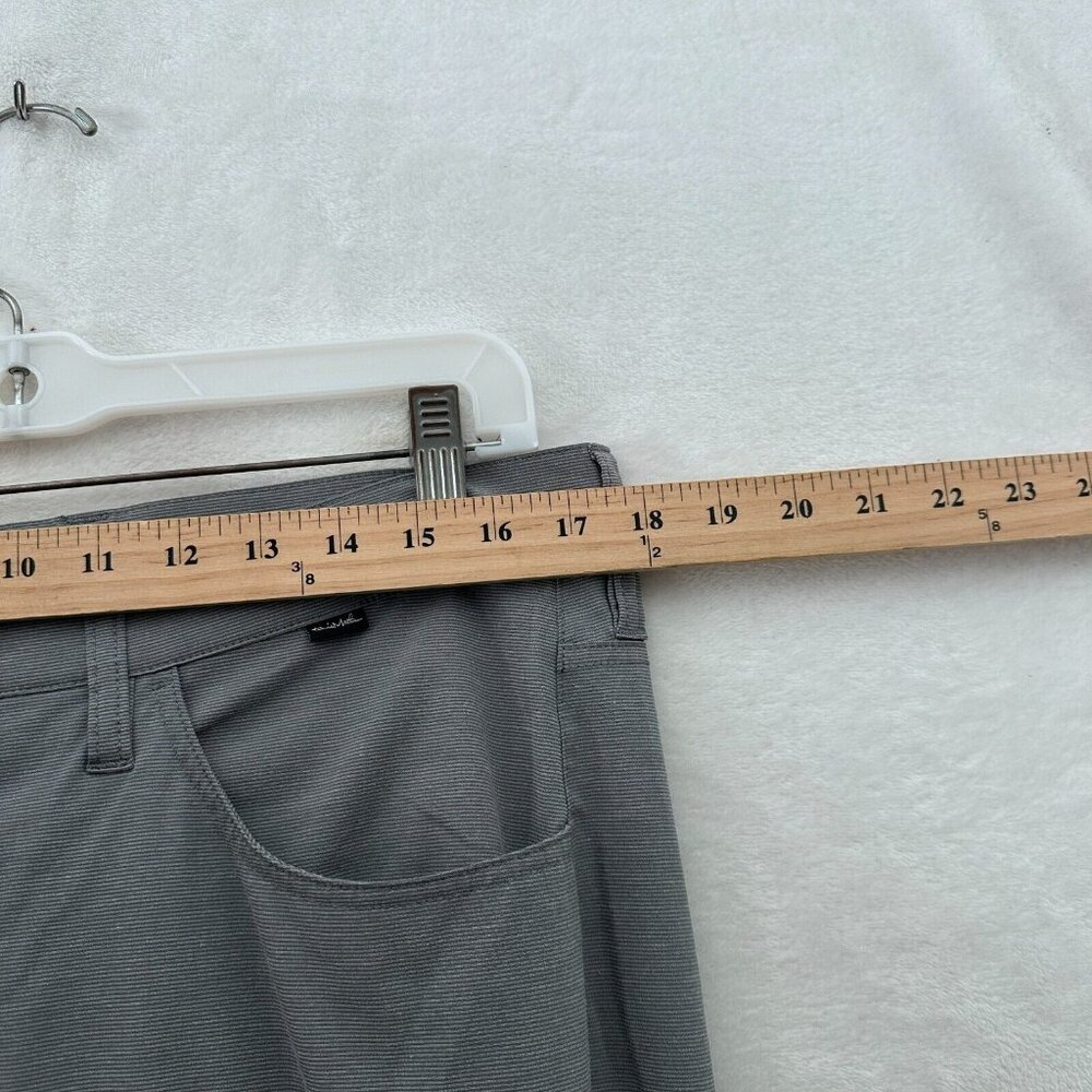Travis Mathew Pants Men 34x31 Gray Chino Golf Performance Open To Close - Picture 3 of 11